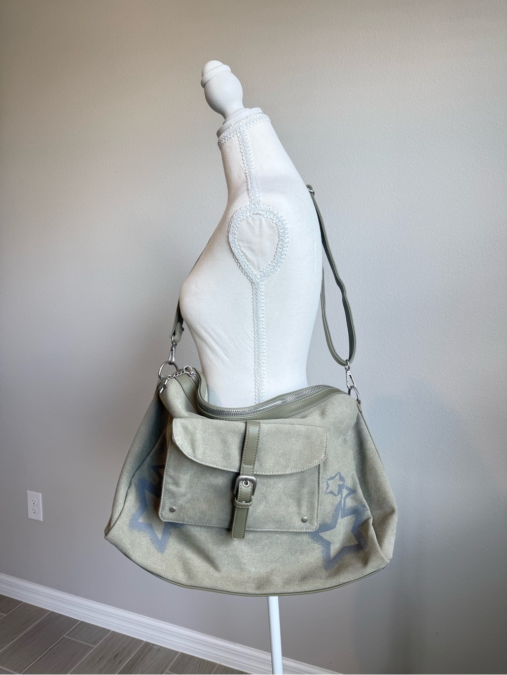 I AM GIA Brodie Travel Bag Green Khaki Star Print